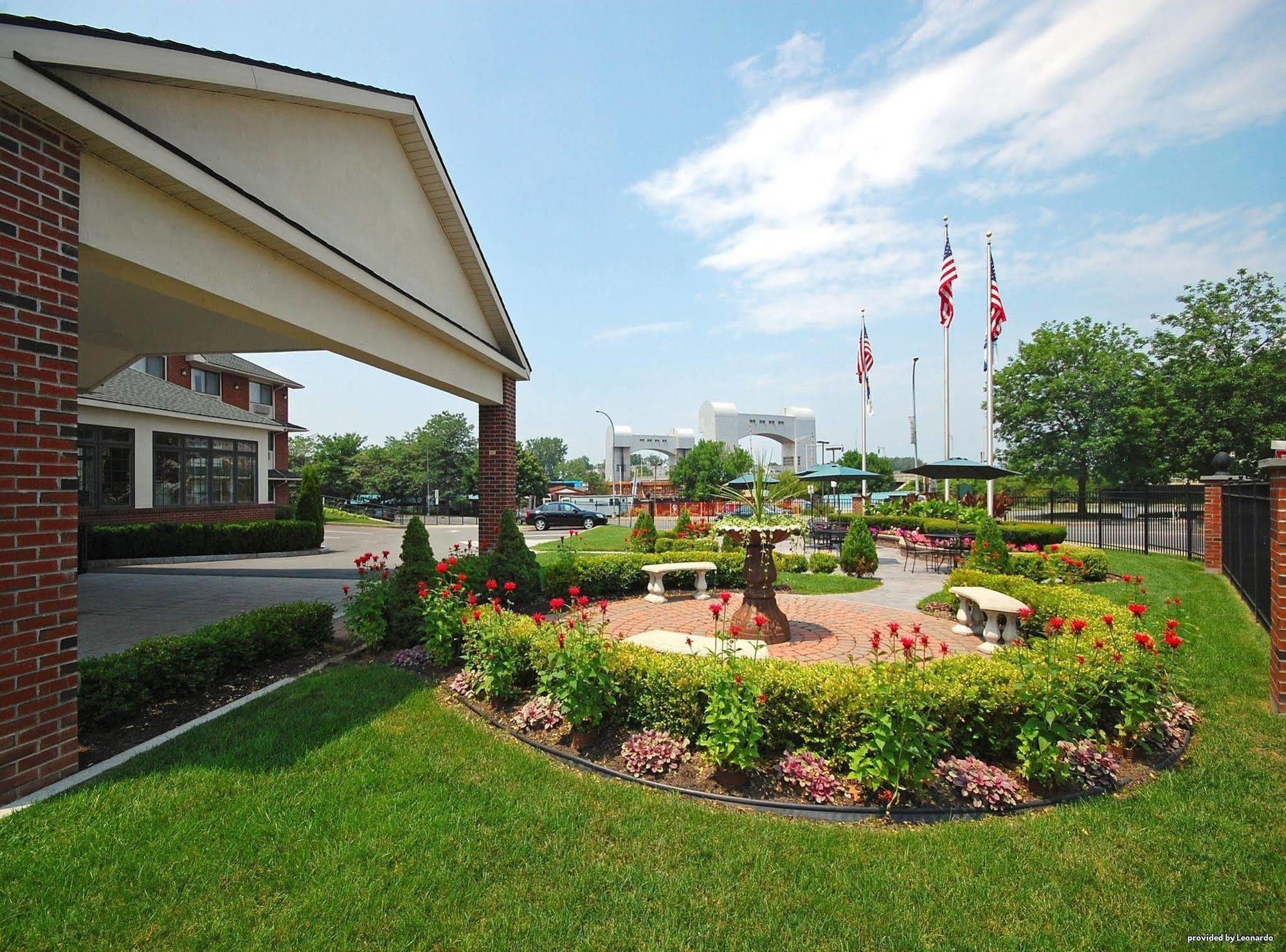 Best Western Plus Franklin Square Inn Troy Exterior foto
